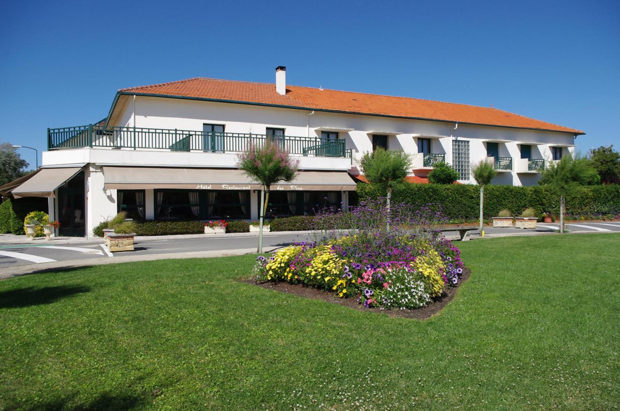 Hotel Des Pins Soulac-sur-Mer Exterior foto